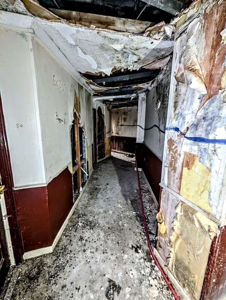 Total-Asbestos-Removal-1.jpg