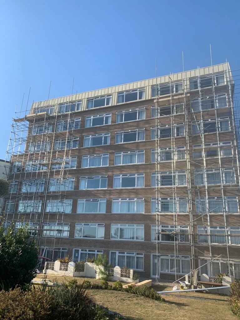 Building contractors Leeds