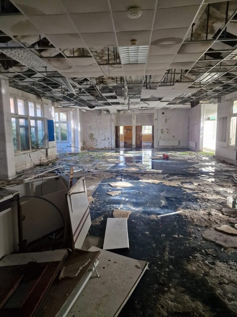 Commercial-demolition-contractor-in-Dudley-.Solihull